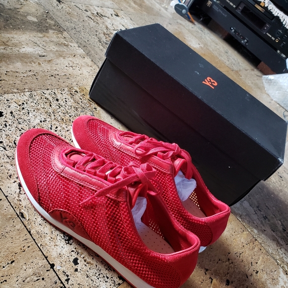 Y-3 Yohji Yamamoto red mesh sneakers - Picture 2 of 4